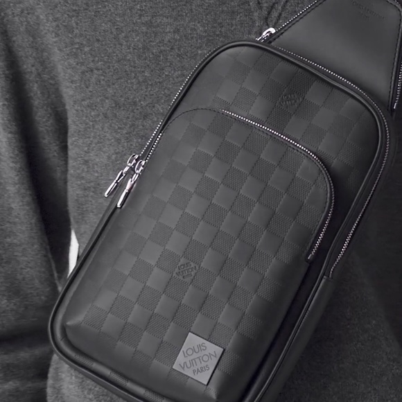 Louis Vuitton Avenue Slingbag NM - Picture 1 of 1
